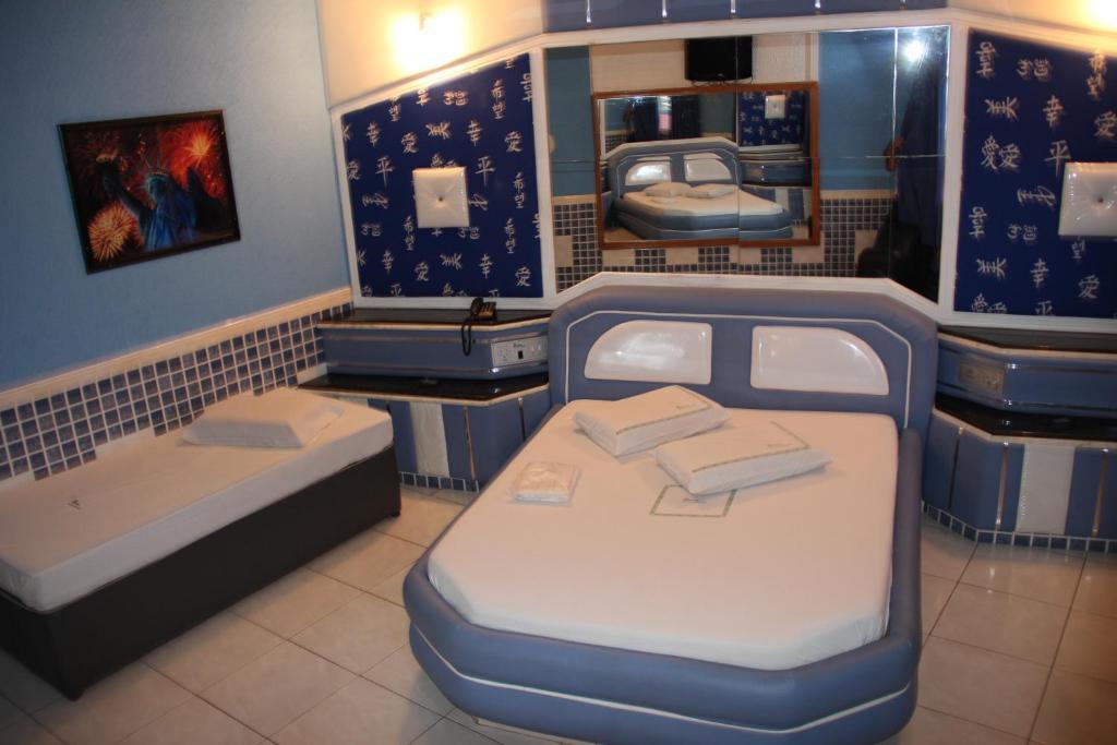 Hotel del amor Shelton (adults Only) 2*